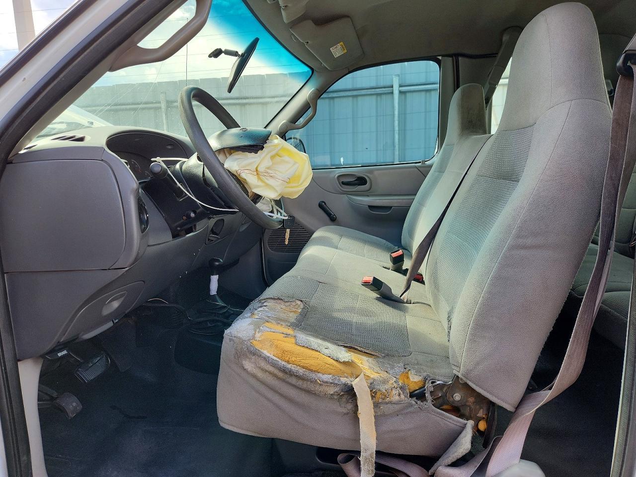 2001 Ford F150 - Image 7