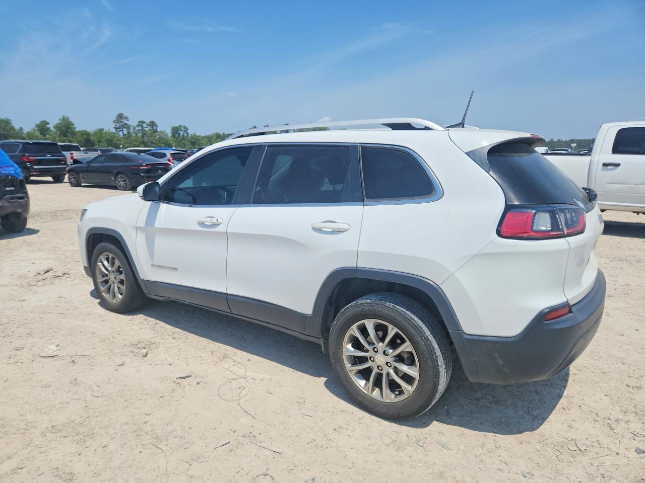 2019 Jeep Cherokee Latitude Plus - Фото 2