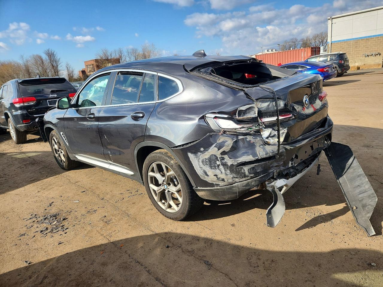 2022 BMW X4 xDrive30I - Фото 2