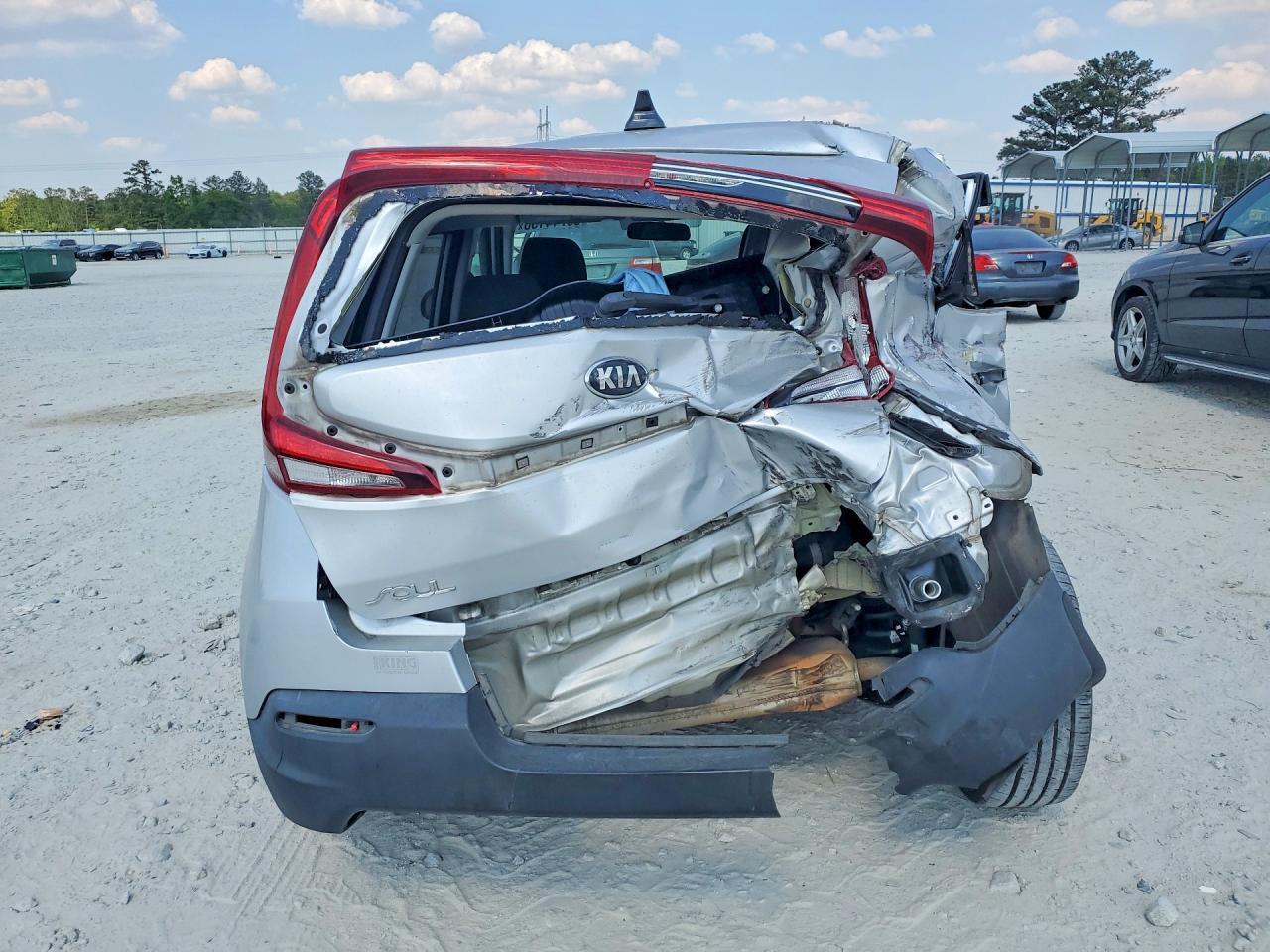 2020 Kia Soul Lx - Фото 6