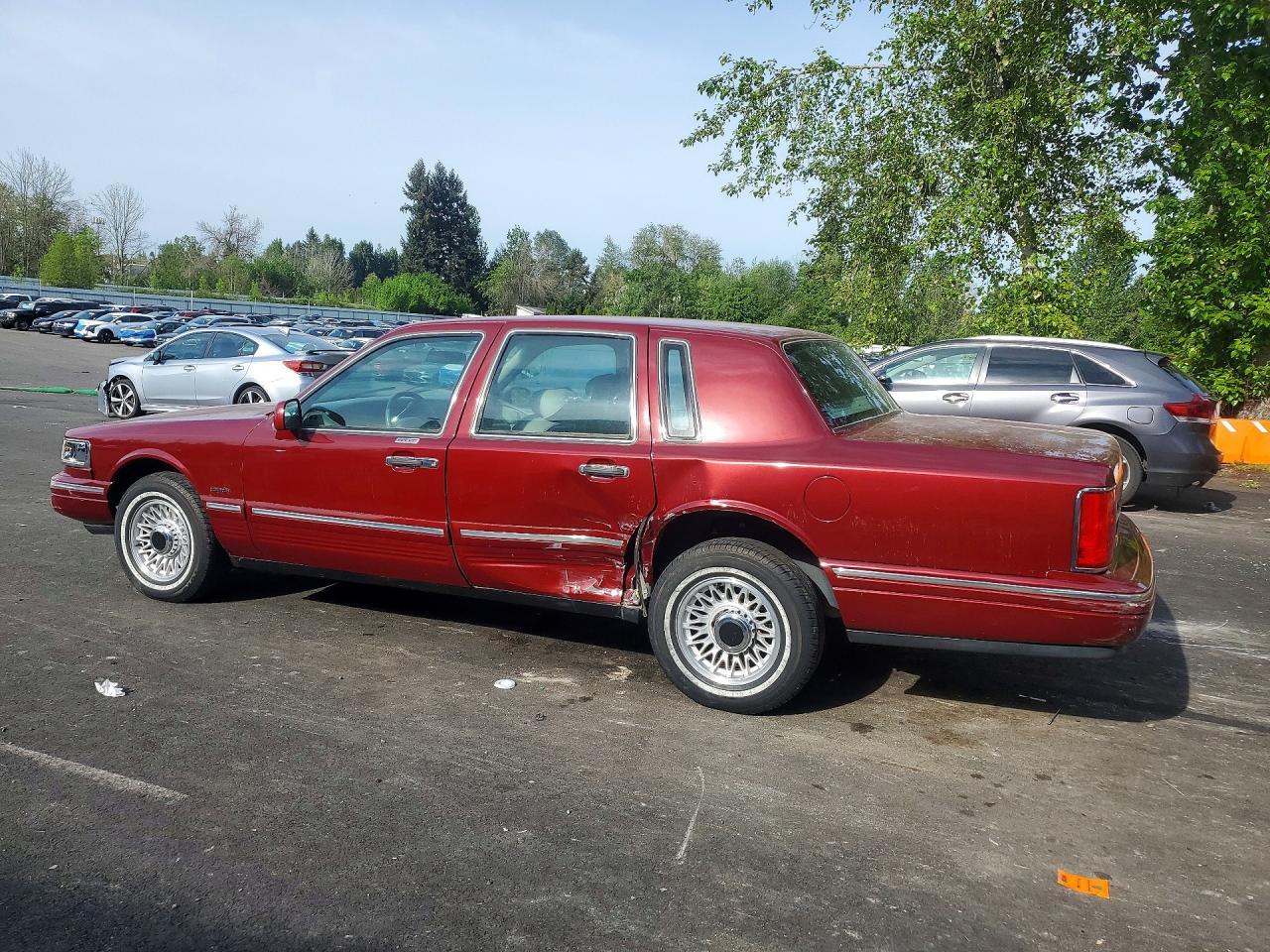 1997 Lincoln Town Car Executive - Фото 2
