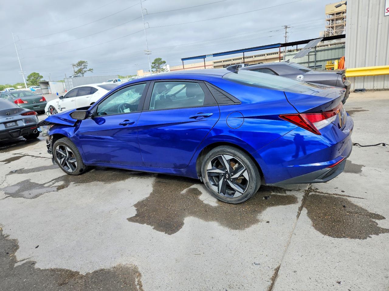 2023 Hyundai Elantra Sel - Фото 2