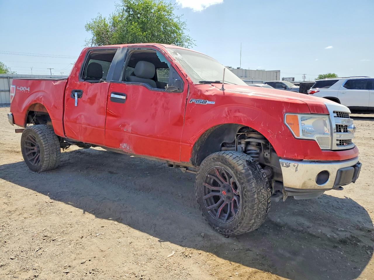2014 Ford F150 - Фото 4