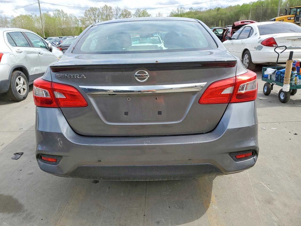 2018 Nissan Sentra S - Image 6