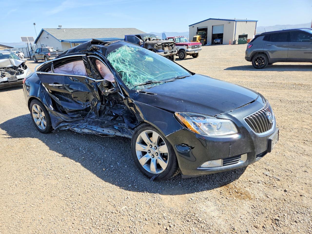 2012 Buick Regal Premium - Image 4
