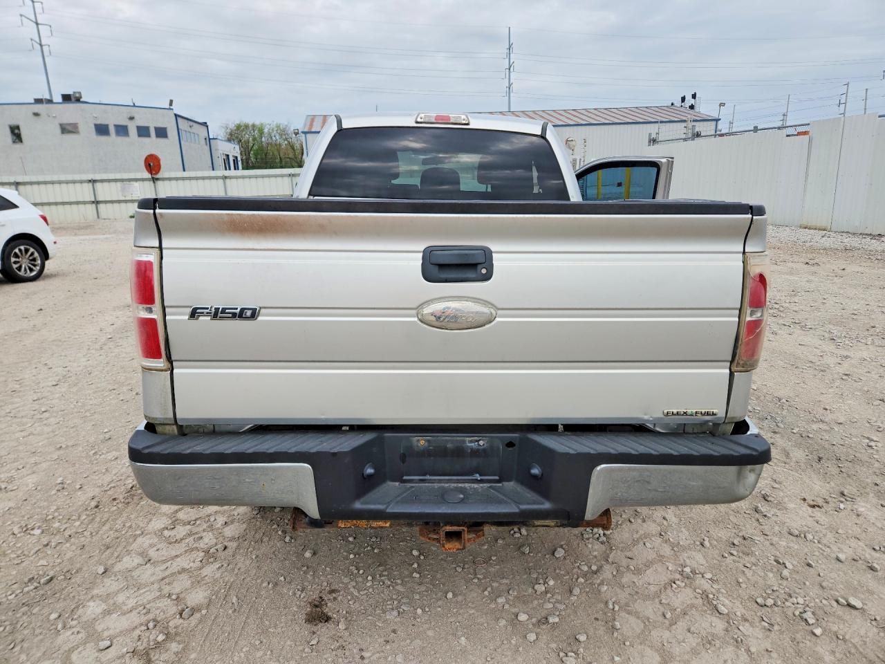 2012 Ford F150 Super Cab - Image 6