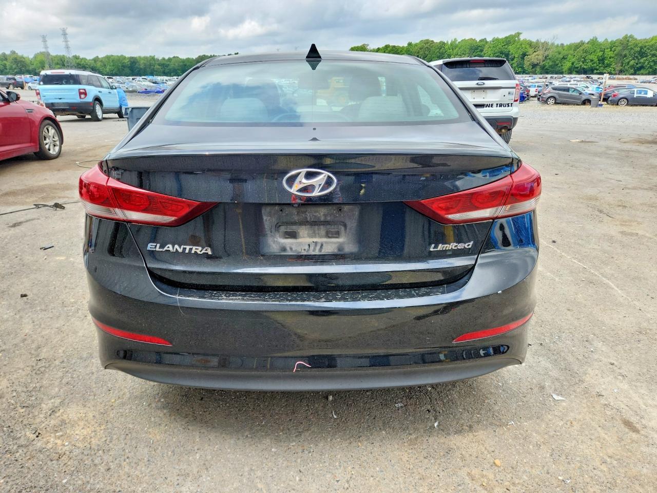 2018 Hyundai Elantra Limited - Image 6