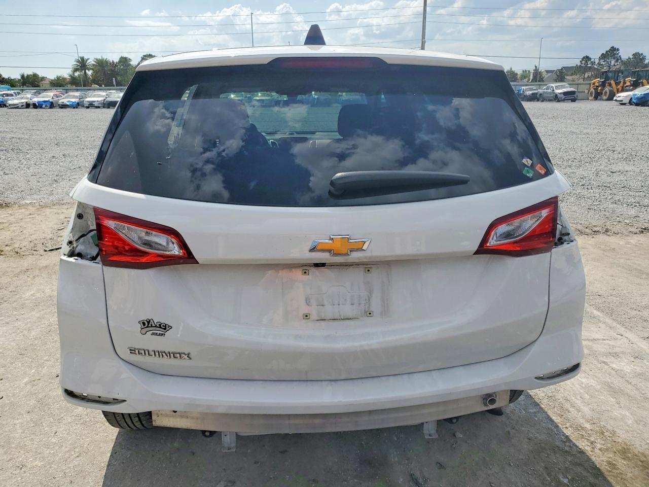 2019 Chevrolet Equinox Ls - Image 6