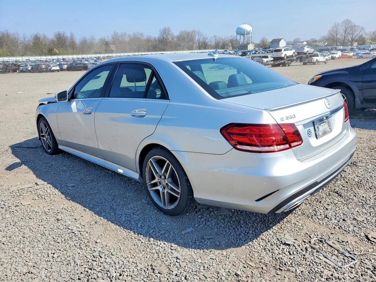 2014 Mercedes Benz E 350 4Matic - Фото 2