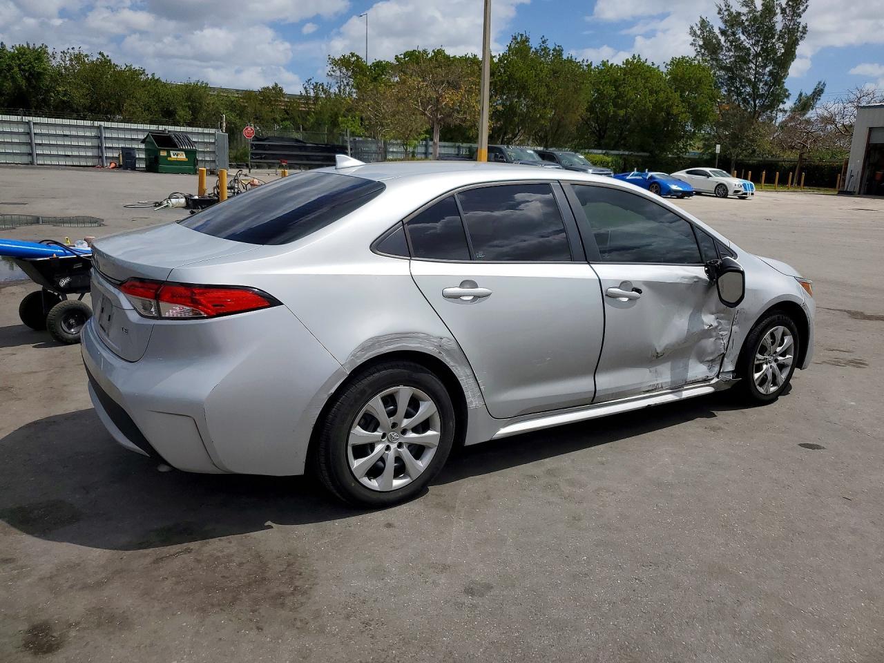 2020 Toyota Corolla Le - Фото 3