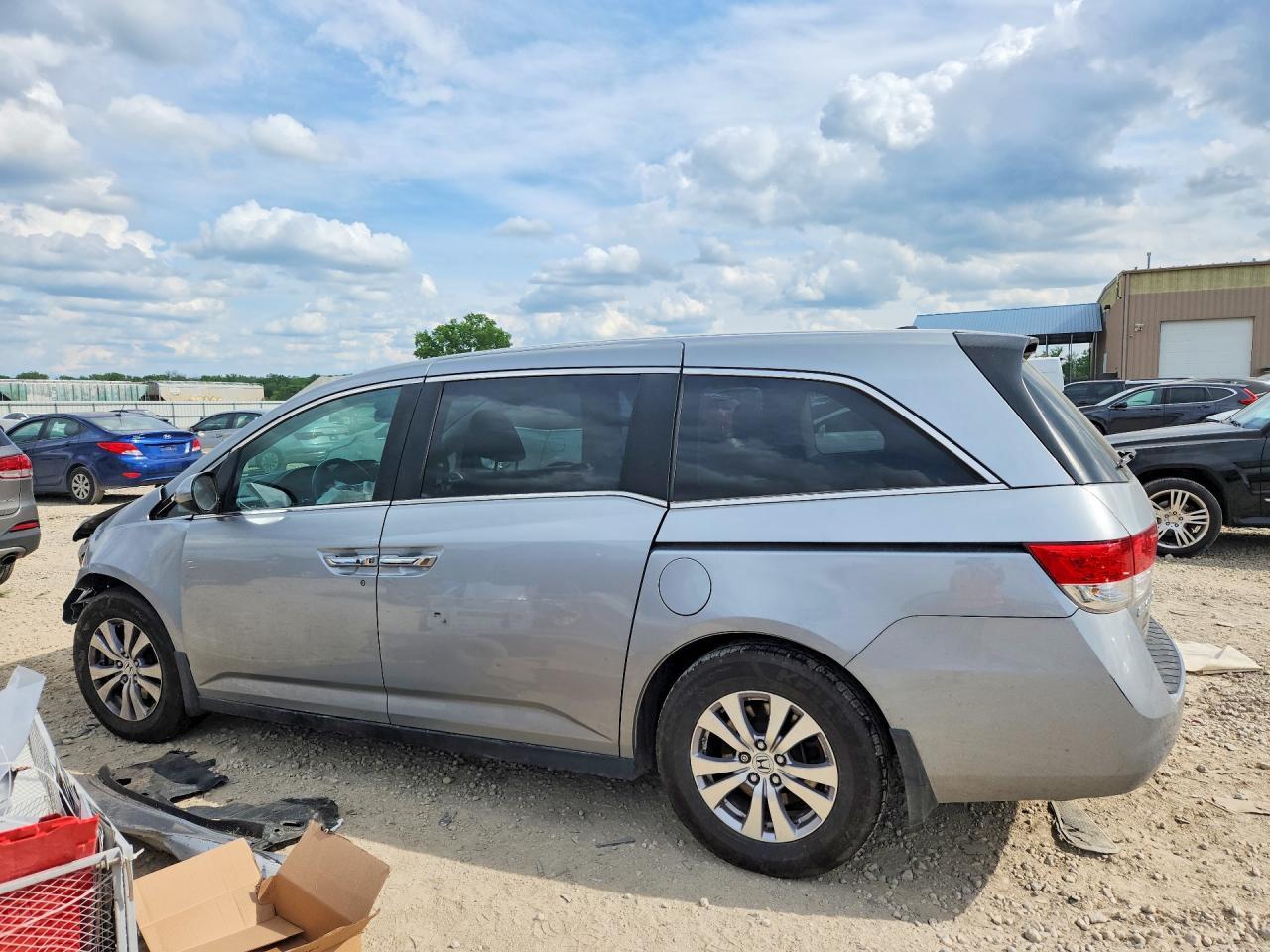 2017 Honda Odyssey - Фото 2