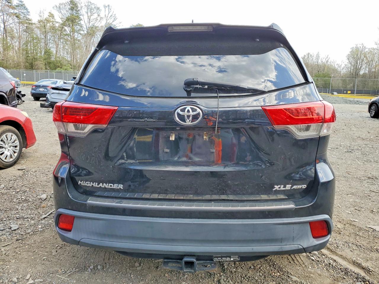 2018 Toyota Highlander Xle - Фото 6