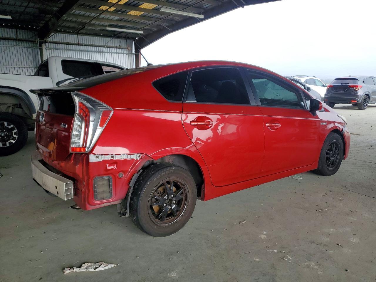 2012 Toyota Prius Two - Фото 3