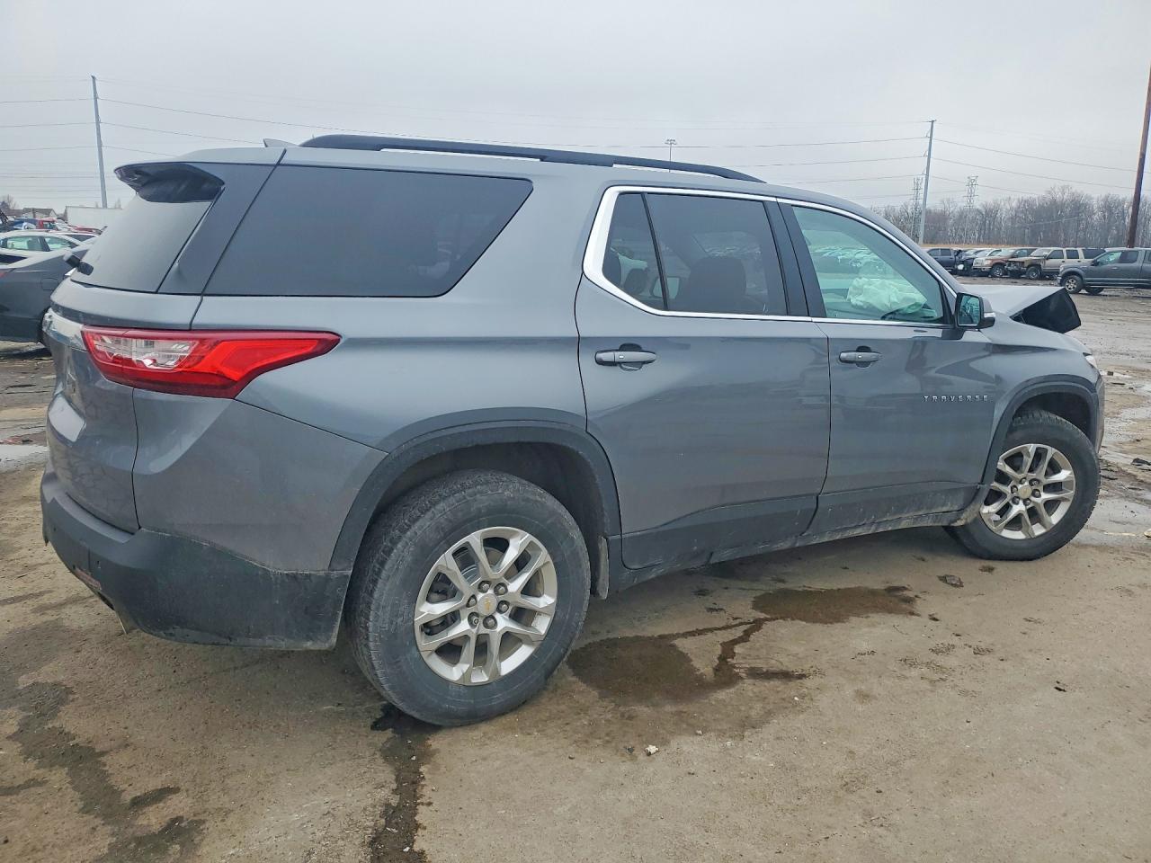 2020 Chevrolet Traverse Lt - Image 3