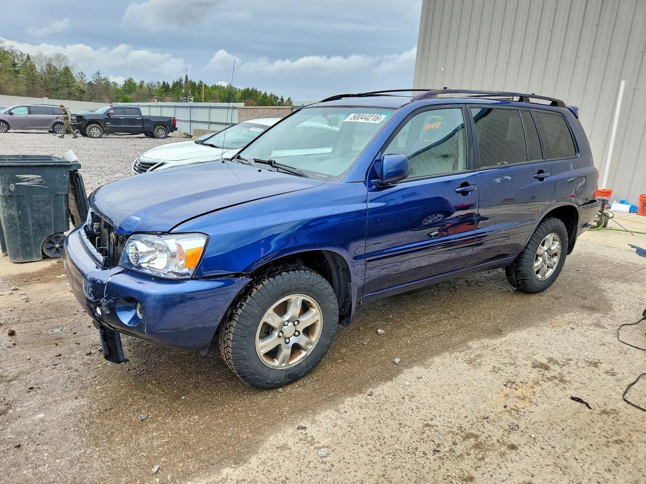 2004 Toyota Highlander Base