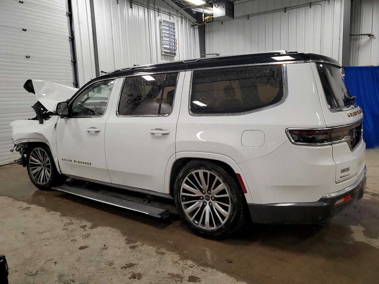 2022 Jeep Grand Wagoneer Series Iii - Фото 2