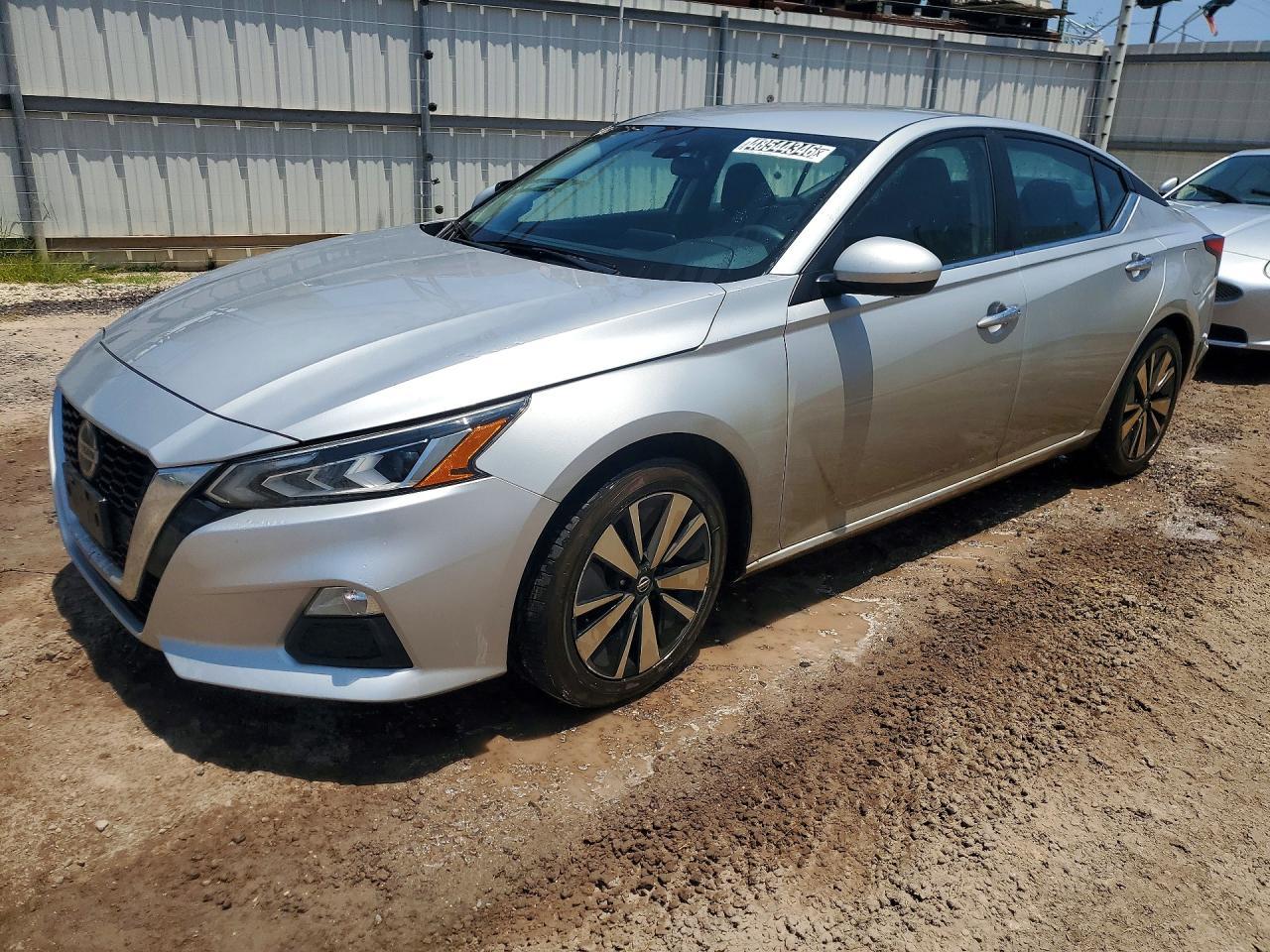 2021 Nissan Altima Sv
