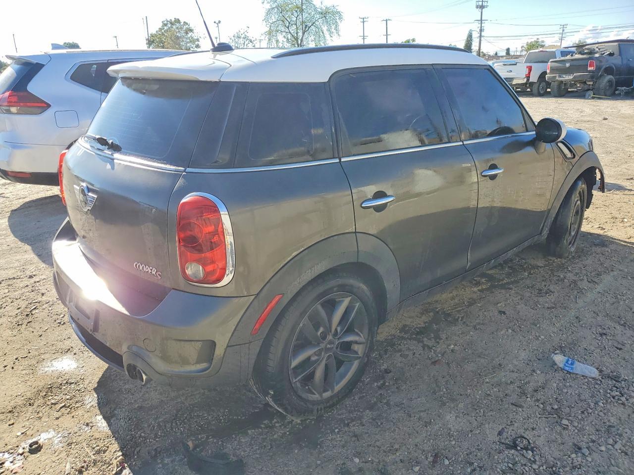 2011 Mini Cooper S Countryman - Image 3