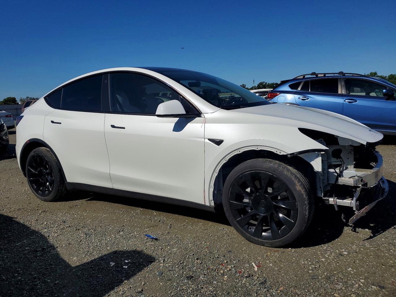 2022 Tesla Model Y - Image 4