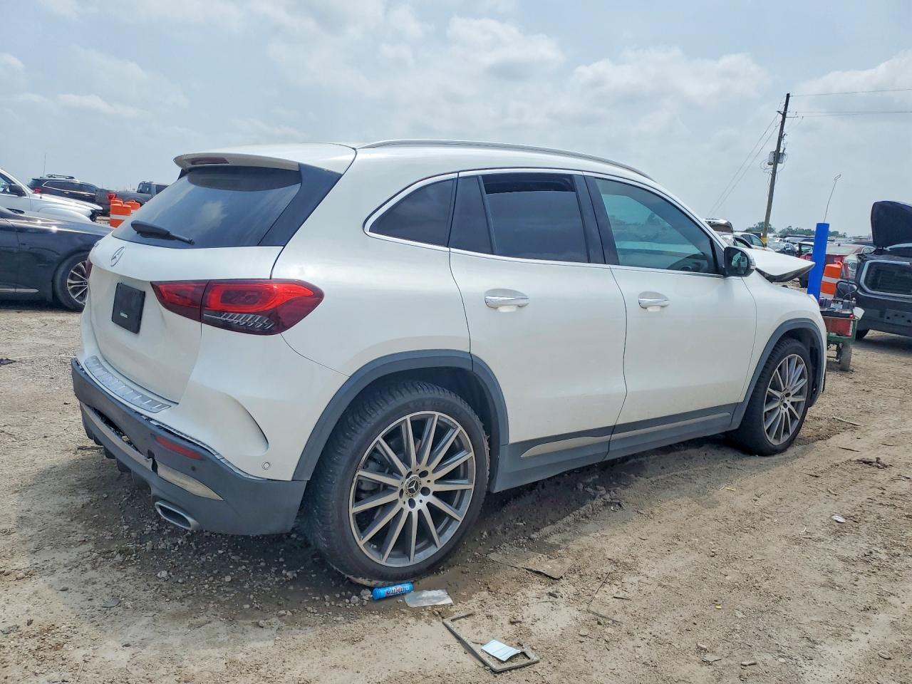 2021 Mercedes-Benz Gla 250 - Фото 3