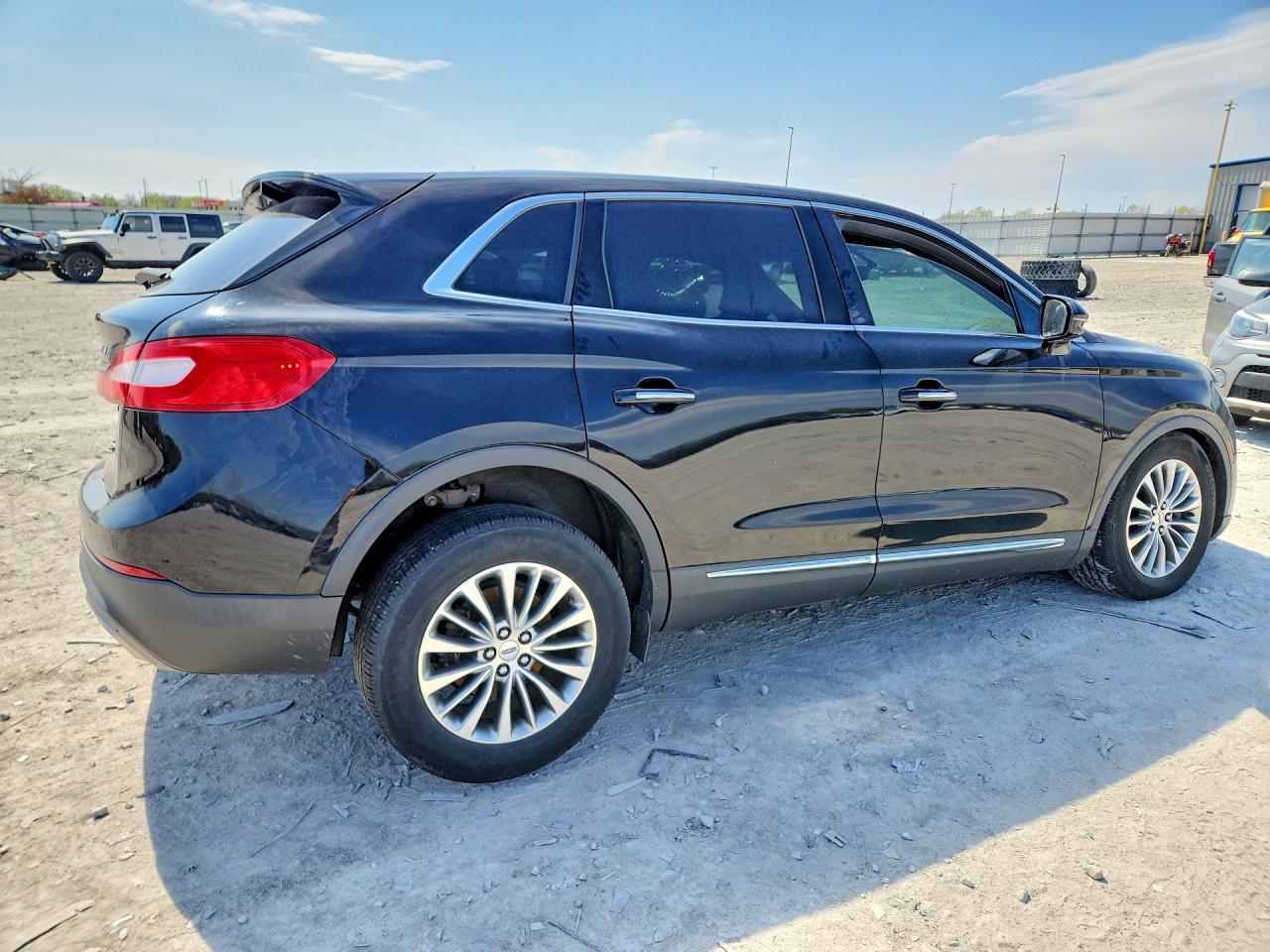 2016 Lincoln Mkx - Image 3