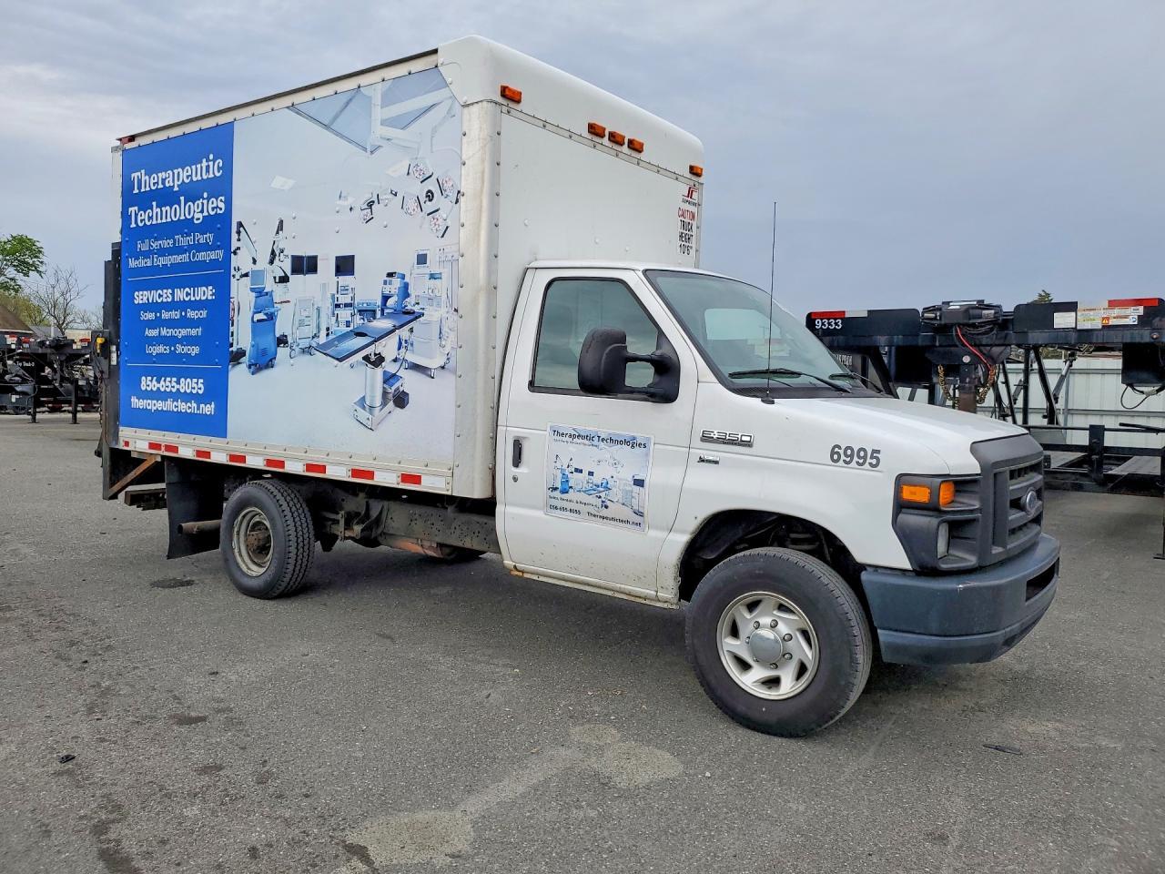 2011 Ford E350 Box Truck - Image 4