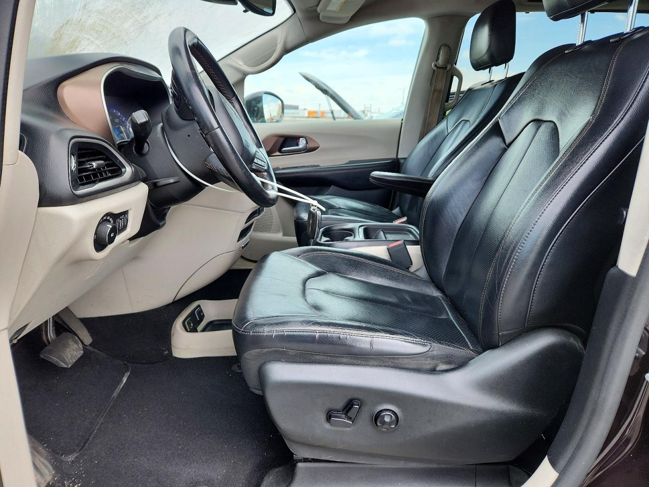 2018 Chrysler Pacifica Touring L - Фото 7
