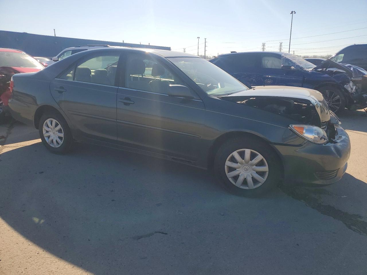 2005 Toyota Camry Le - Image 4