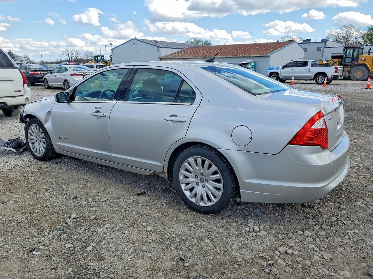 2010 Ford Fusion Hybrid - Фото 2