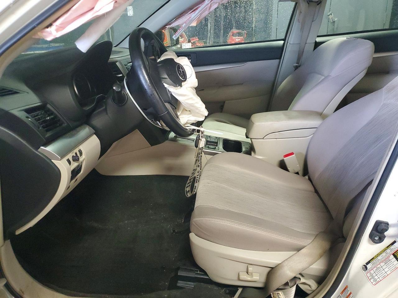 2014 Subaru Legacy 2.5I Premium - Image 7
