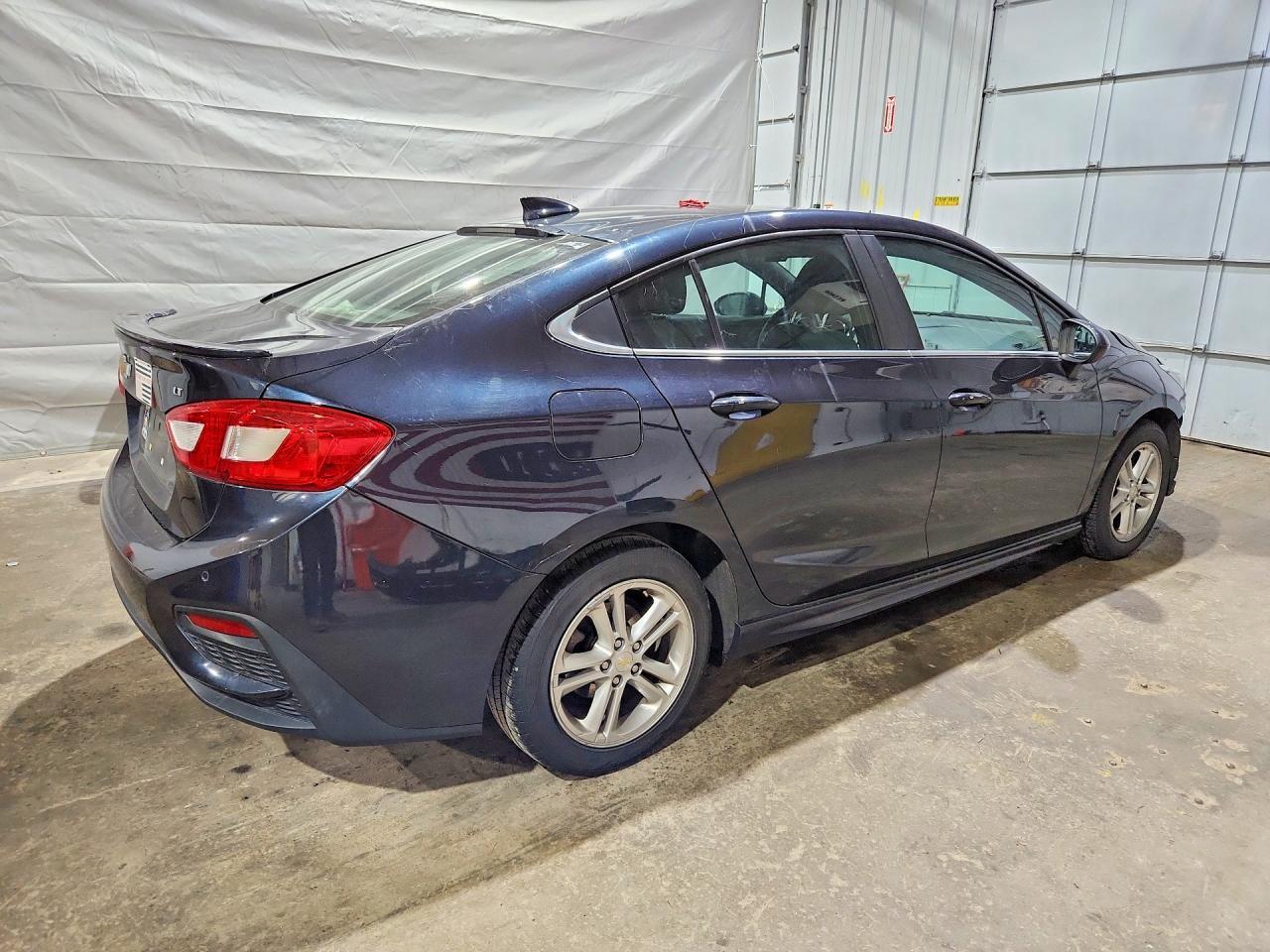 2016 Chevrolet Cruze Lt - Image 3