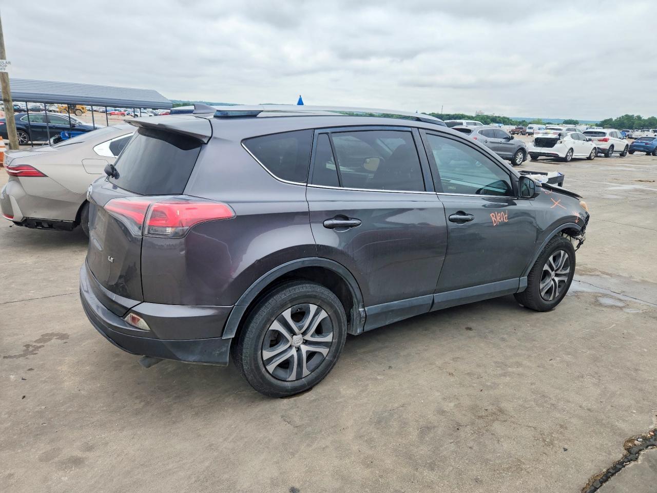 2017 Toyota Rav4 Le - Фото 3