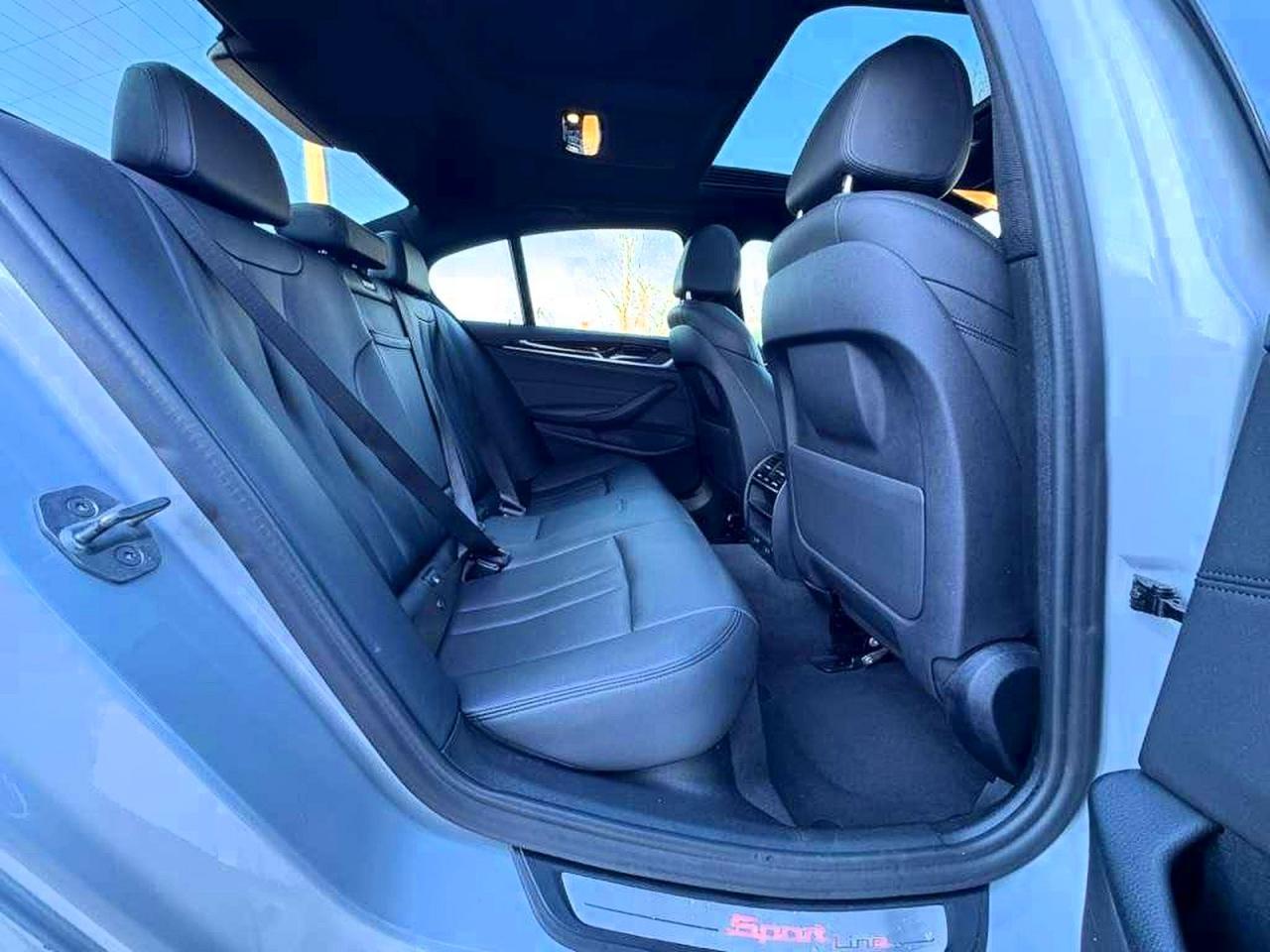 2019 BMW 530 I - Фото 6