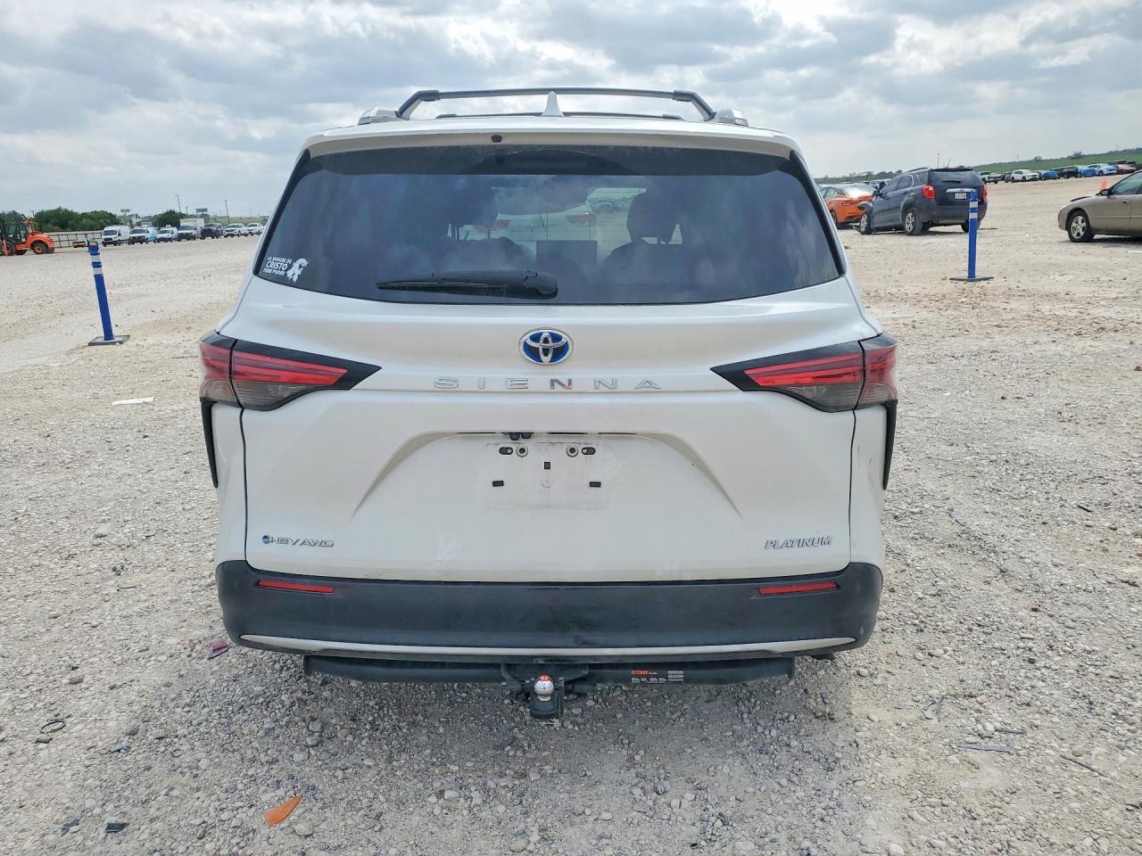 2025 Toyota Sienna - Фото 6
