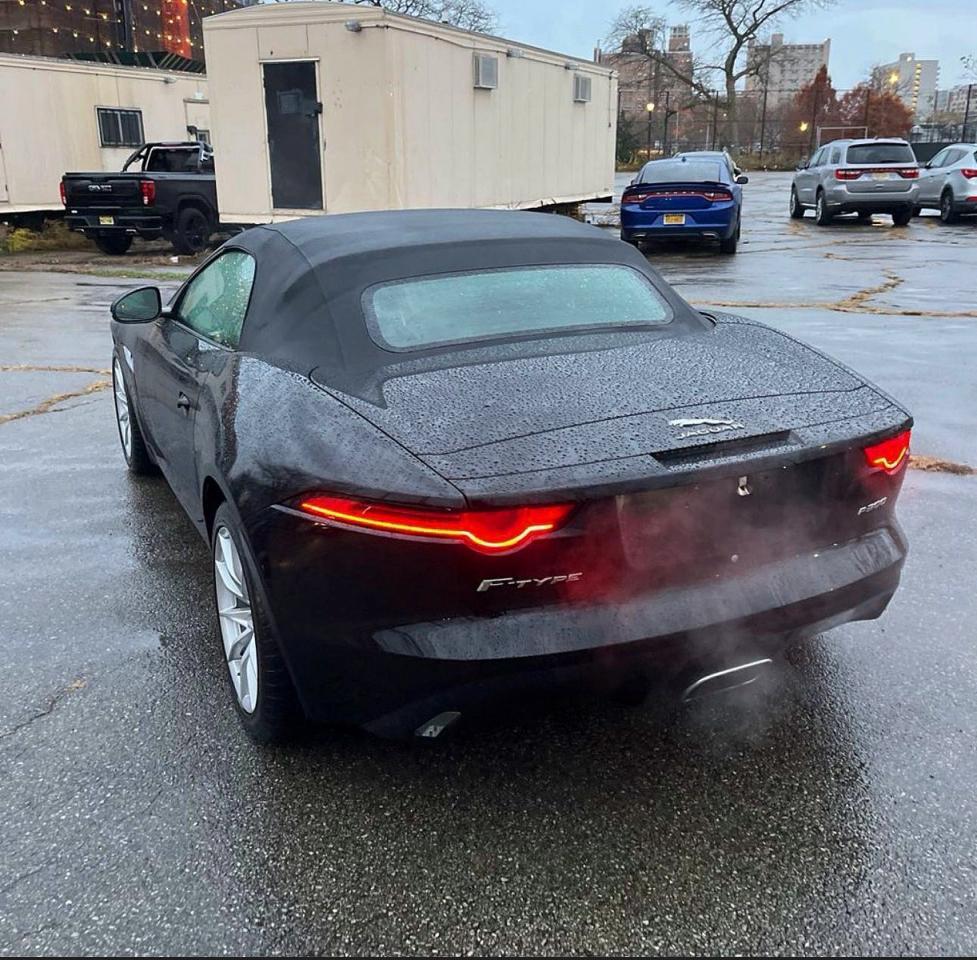 2020 Jaguar F-Type - Фото 3