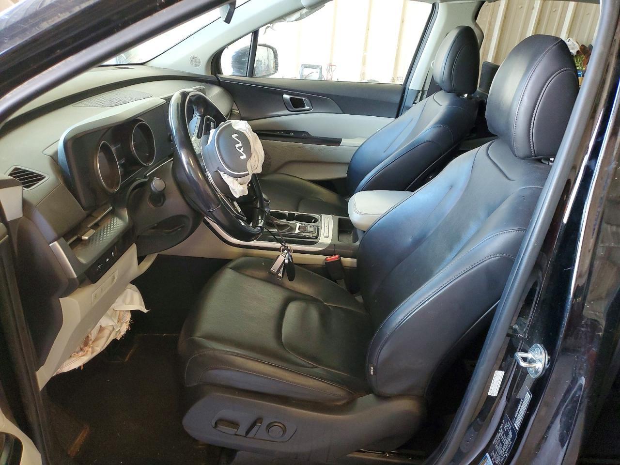 2022 Kia Carnival Lx - Image 7