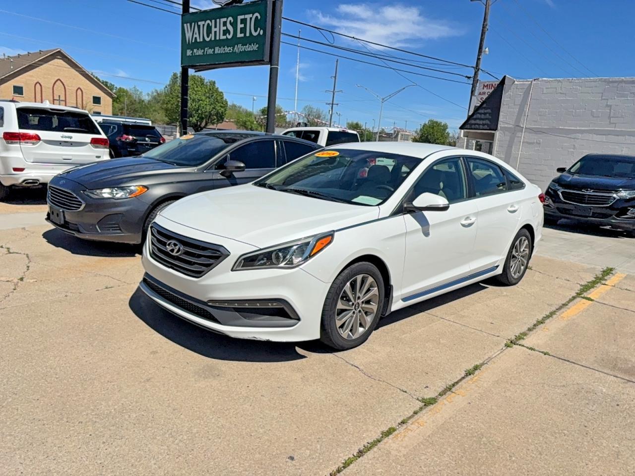 2015 Hyundai Sonata Sport - Image 2