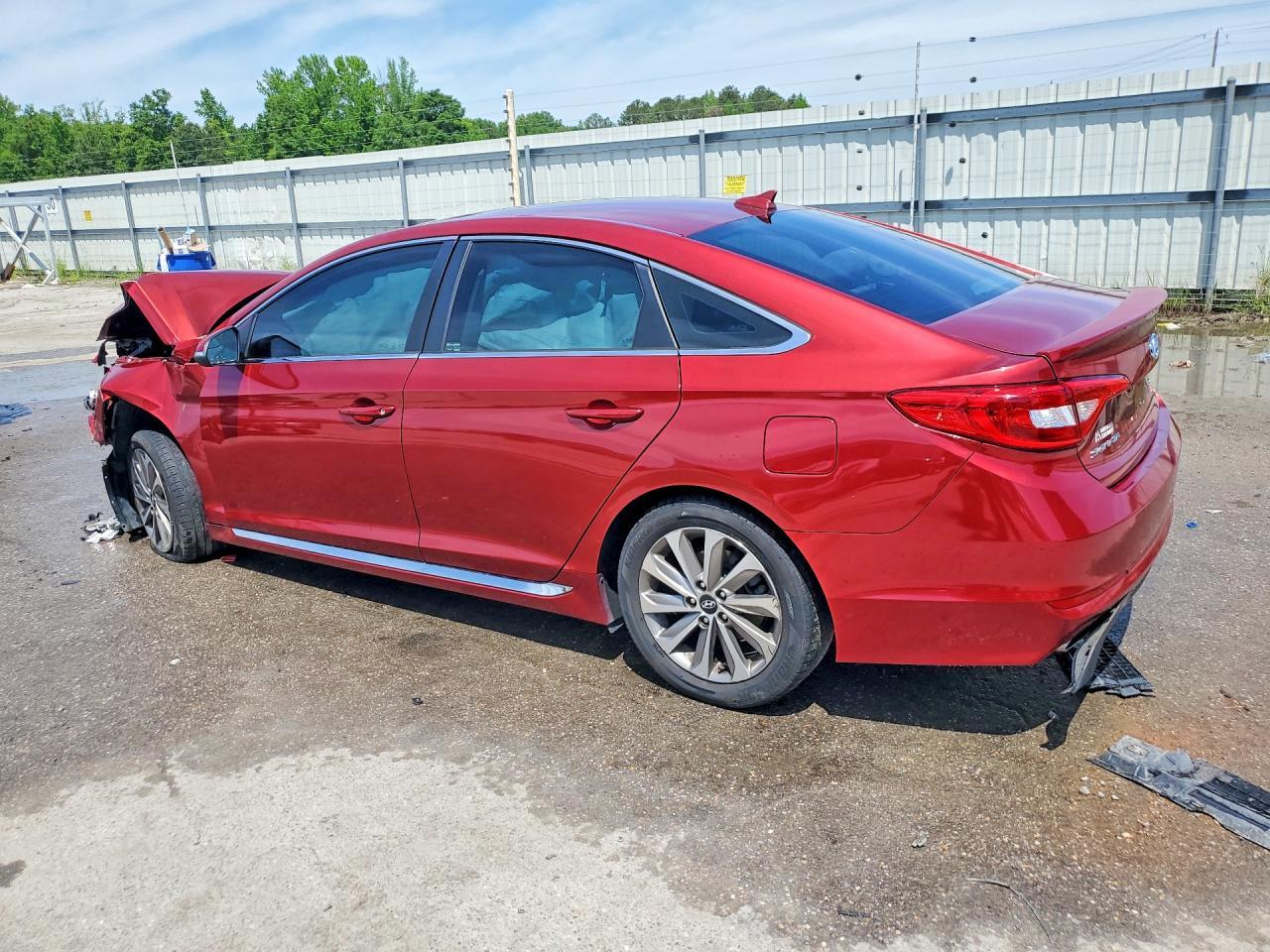 2015 Hyundai Sonata Sport - Фото 2