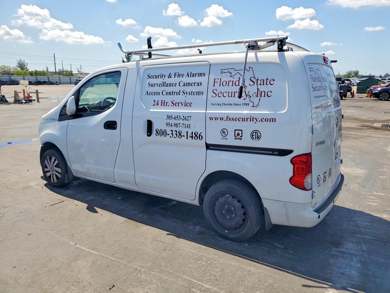 2021 Nissan Nv200 Sv - Фото 2