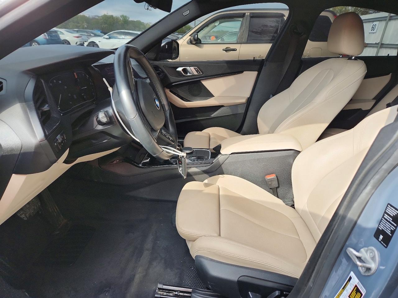 2021 BMW 228Xi - Фото 7
