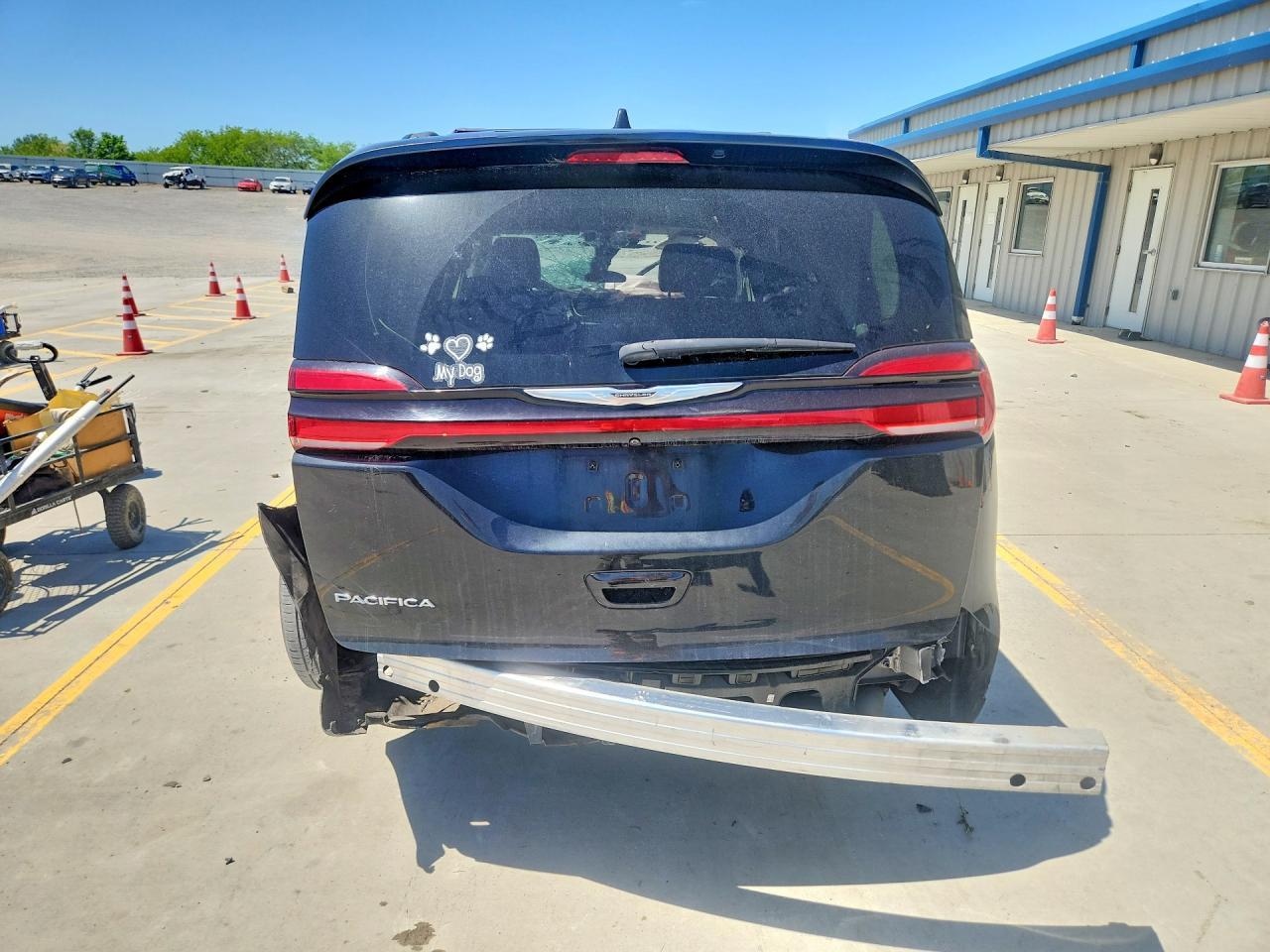 2022 Chrysler Pacifica Touring L - Image 6