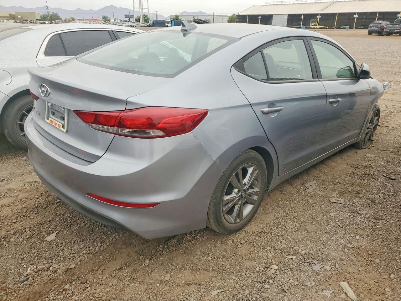 2017 Hyundai Elantra Value Edition - Image 3