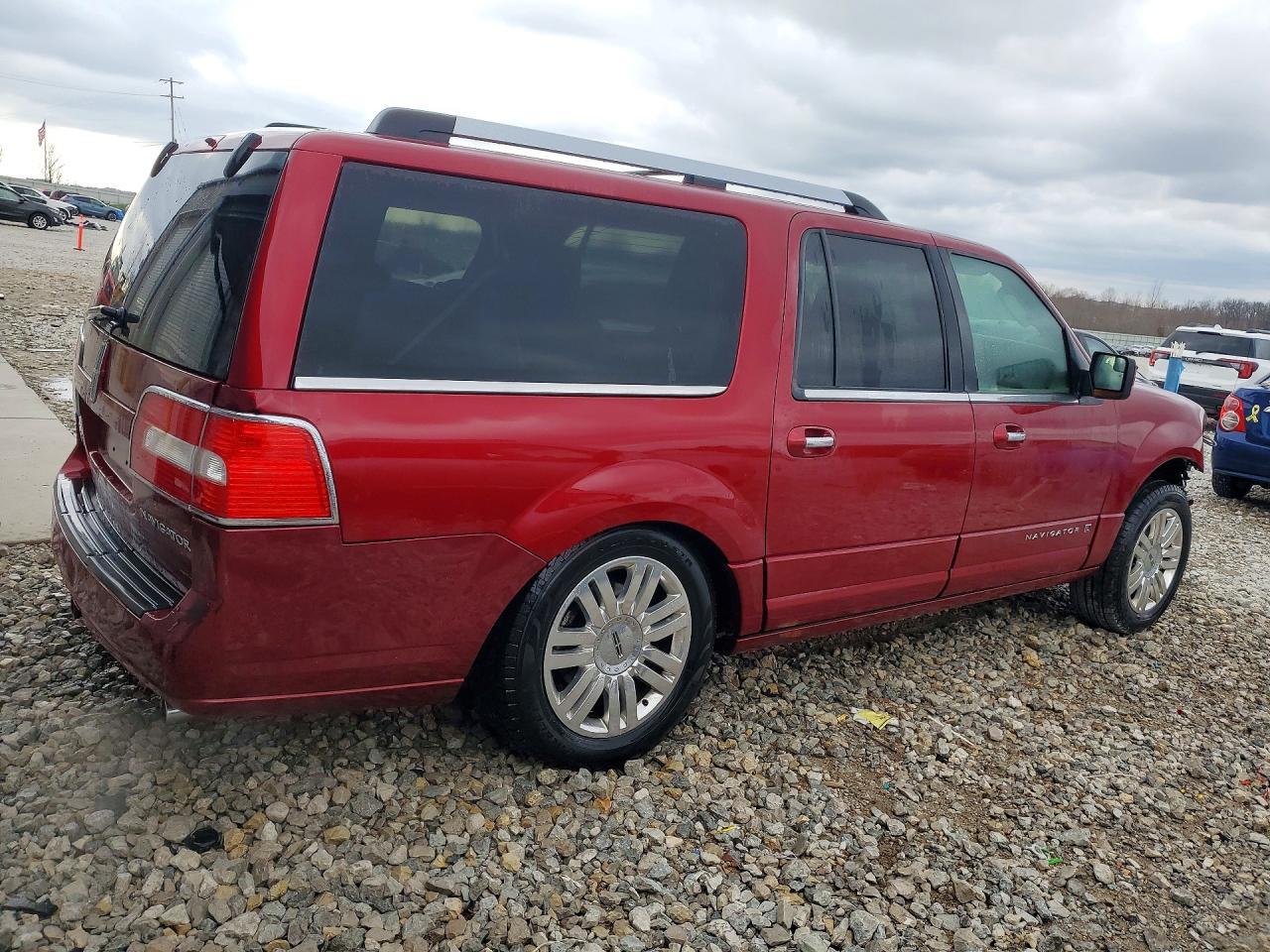 2013 Lincoln Navigator L - Фото 3
