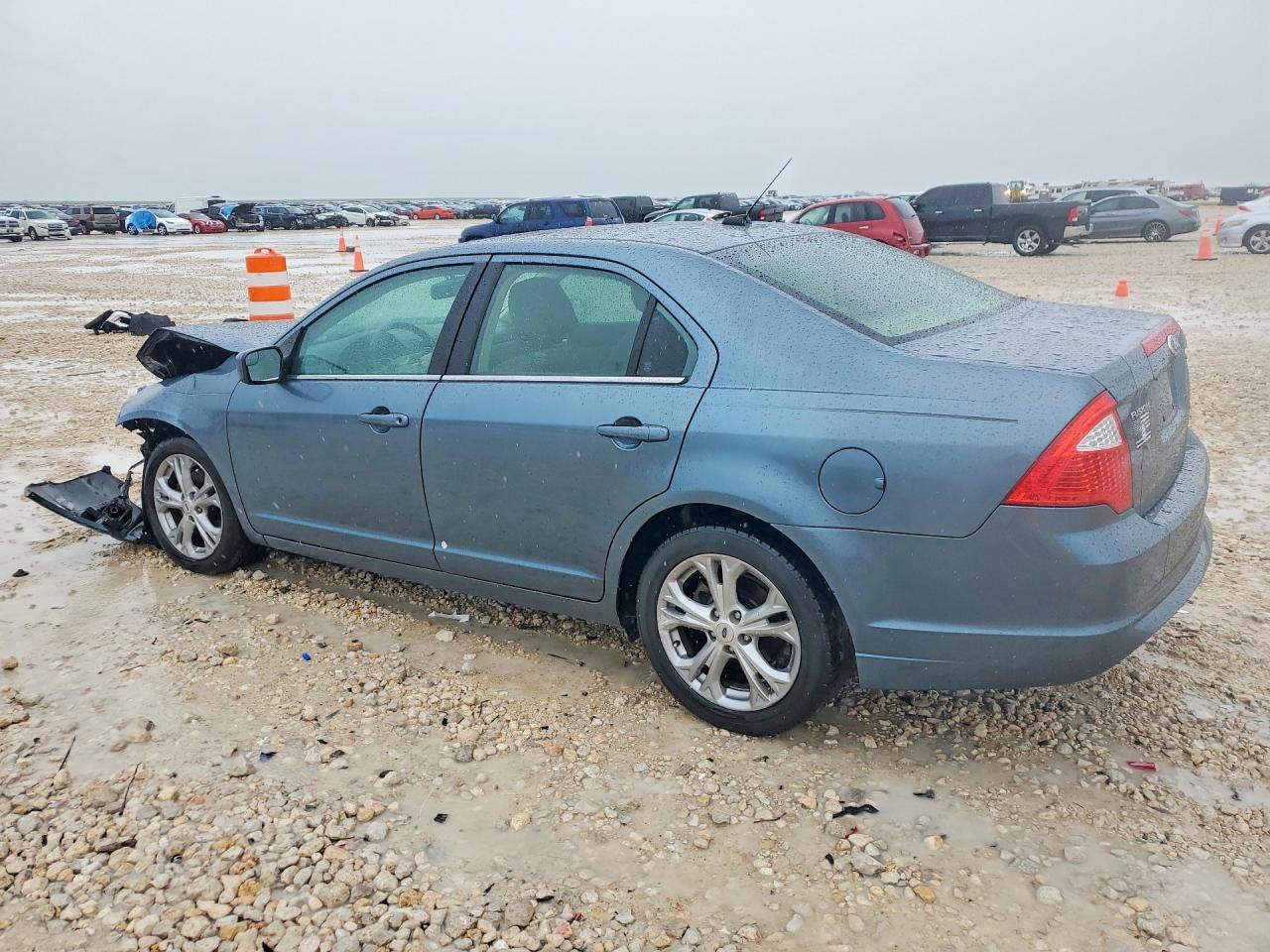 2012 Ford Fusion Se - Image 2