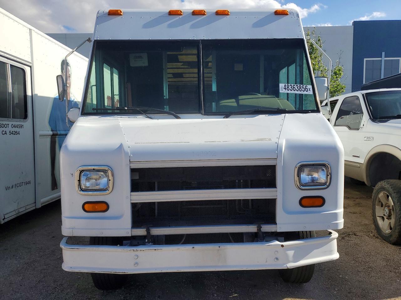 2003 Ford Econoline E350 Super Duty Stripped Chass - Image 5