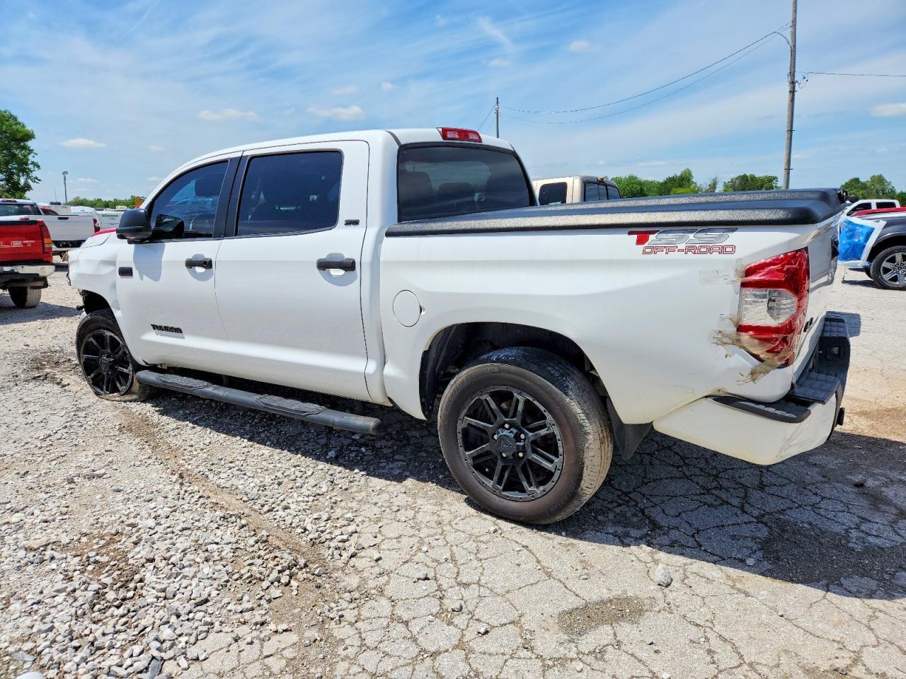 2018 Toyota Tundra Crewmax Sr5 - Фото 2