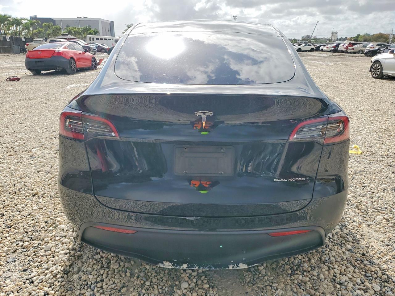 2022 Tesla Model Y - Image 6