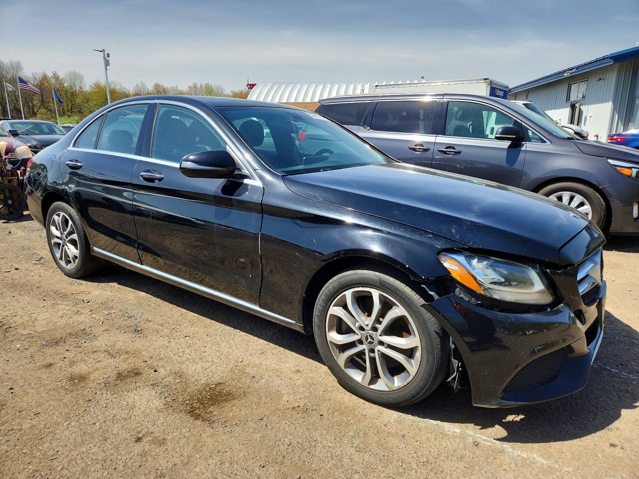 2018 Mercedes-Benz C 300 4Matic - Image 4