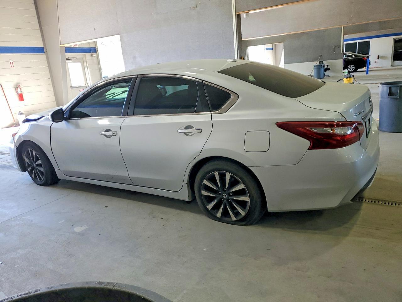 2018 Nissan Altima 2.5 Sl - Image 2