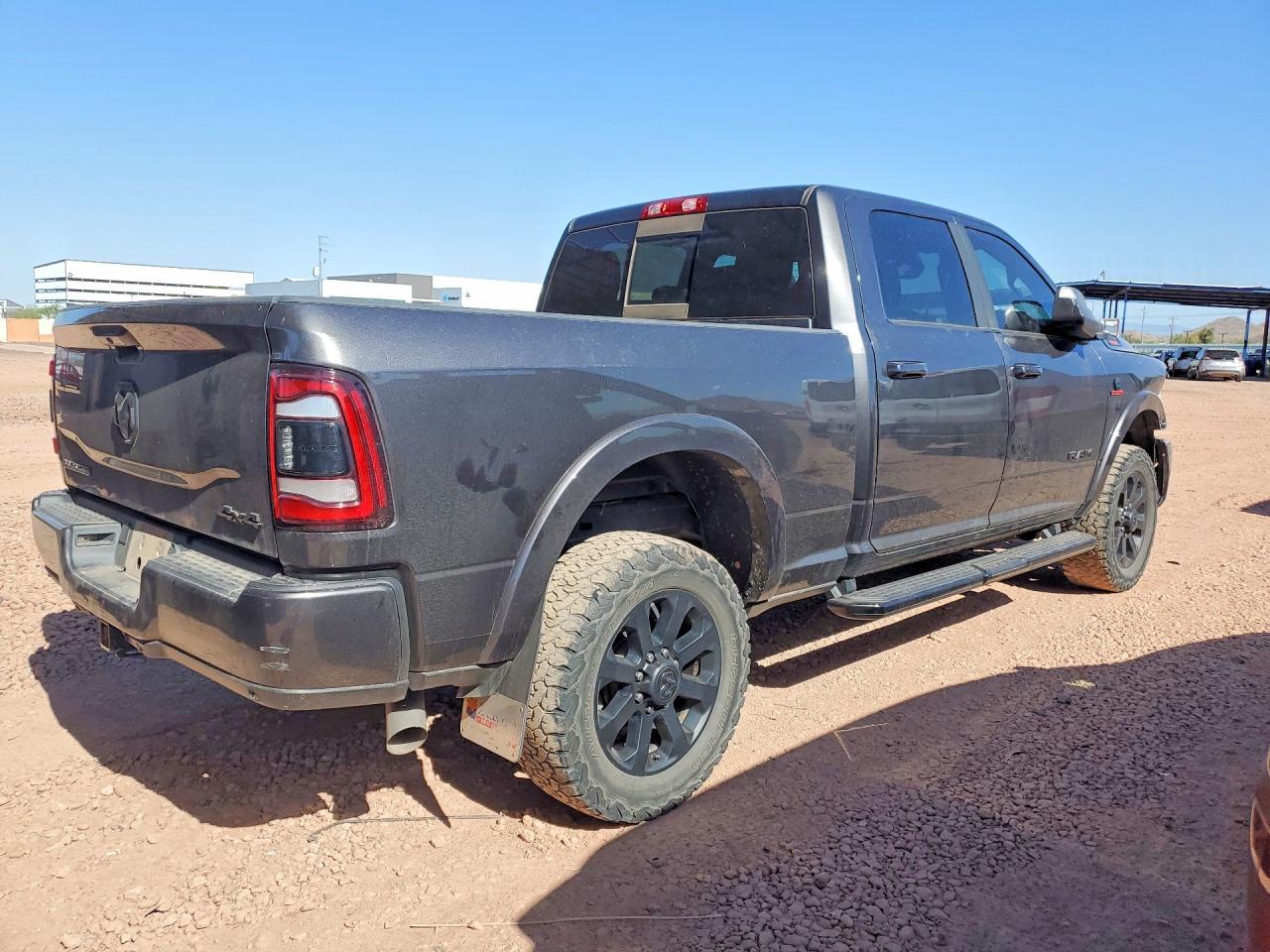 2022 Ram 2500 Laramie - Фото 3